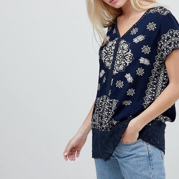 Brave Soul Narita Printed Top with Crochet Trim - Navy / S - Picture 2 of 9